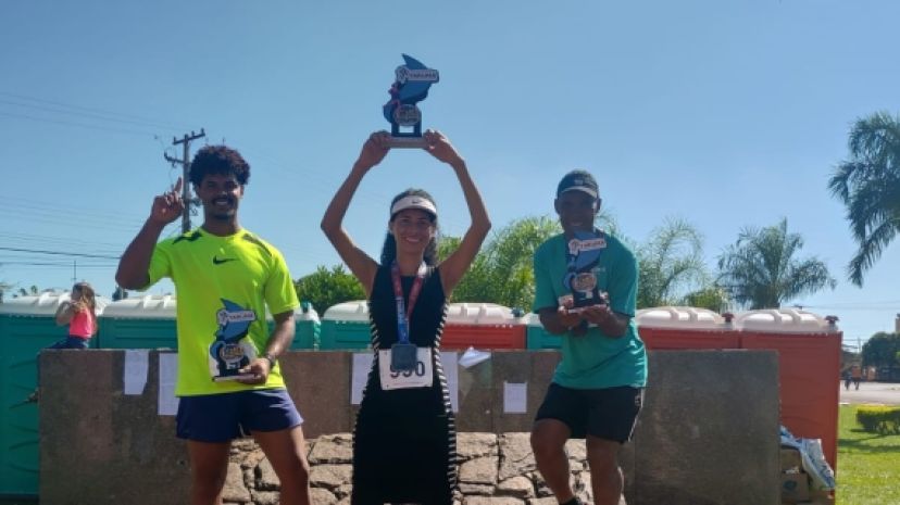 Trio de campeões.