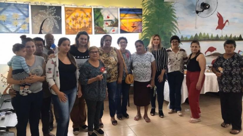 CRAS “Maurício Paglioni Júnior” realiza exposição de quadros.